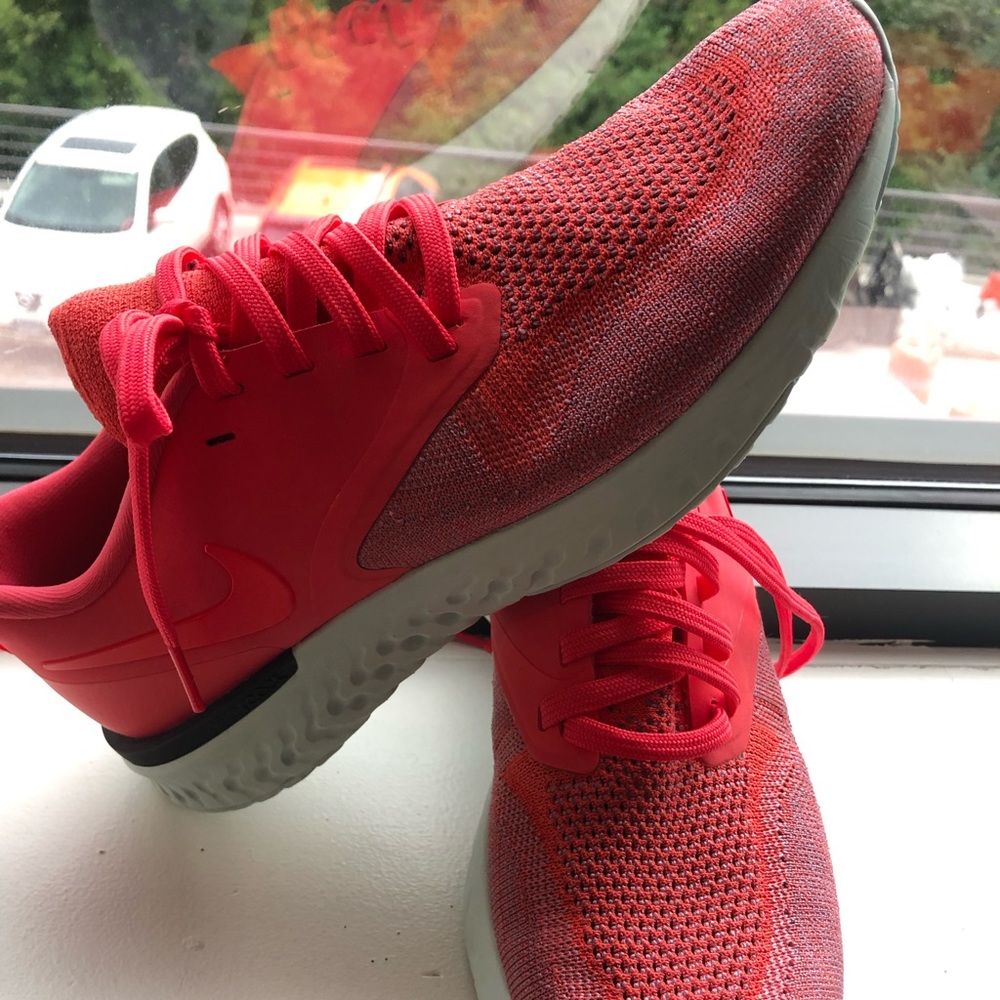 Nike Odyssey Pink Sneakers